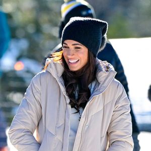 Le prince Harry, duc de Sussex et Meghan Markle, duchesse de Sussex, en visite au camp d'entrainement des athlètes des Invictus Games 2024 à Whistler en Colombie Britannique, le 14 février 2024.

Photo : Backgrid USA / Bestimage