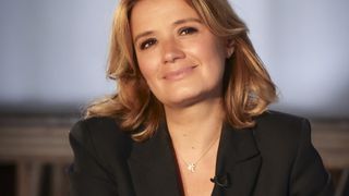 Six mois après son arrivée, Pascale de la Tour du Pin quitte déjà RMC et retrouve une chaîne bien connue : deux journalistes évincés pour la faire venir