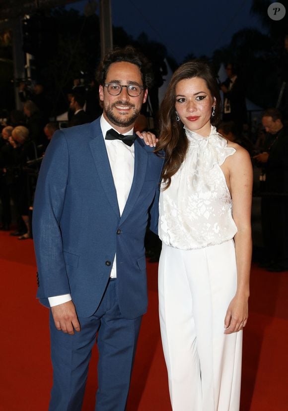 Thomas Hollande et sa femme Emilie Broussouloux - Montée des marches du film "R.M.N." lors du 75ème Festival International du Film de Cannes, le 21 mai 2022.
© Dominique Jacovides / Bestimage