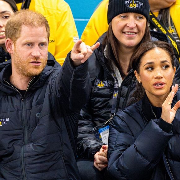 Le prince Harry, duc de Sussex et Meghan Markle, duchesse de Sussex, assistent à un match de basketball en fauteuil lors des "Invictus Games Vancouver Whistler 2025" à Vancouver, le 9 février 2025.
©Backgrid USA / Bestimage