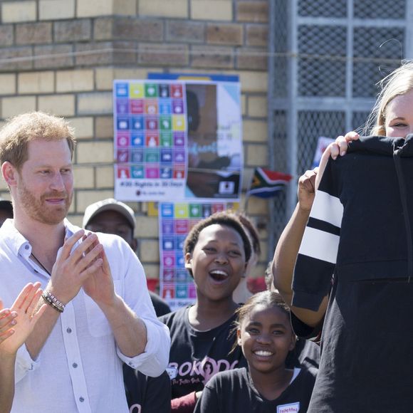 Le prince Harry et Meghan Markle visitent le township de Nyanga, Afrique du Sud le 23 septembre 2019. 

EXPRESS SYNDICATION / BESTIMAGE
