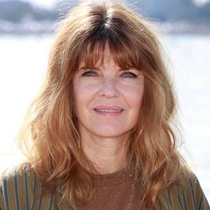 Aujourd'hui, la comédienne a retrouvé l'amour dans les bras d'un homme dont le métier est très éloigné du show business. 

La 8ème édition du festival CANNESERIES à Cannes, lundi 28 avril 2025. © Christophe Aubert via Bestimage