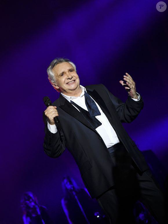 Exclusif - Michel Sardou en concert à la Seine Musicale, jusqu'au 7 janvier 2018 et les 14 et 15 mars, pour sa dernière tournée "La dernière danse" à Boulogne-Billancourt. Le 26 décembre 2017.
© Pierre Perusseau / Bestimage
