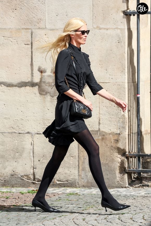 Claudia Schiffer - Arrivées aux obsèques de Mathilde Favier en l'église Saint-Sulpice à Paris le 31 aout 2026. © Dominique Jacovides-Cyril Moreau/Bestimage