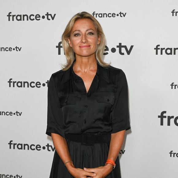 Anne-Sophie Lapix au photocall pour la conférence de presse de rentrée de France TV à la Grande Halle de la Villette à Paris, France, le 6 juillet 2022. © Coadic Guirec/Bestimage