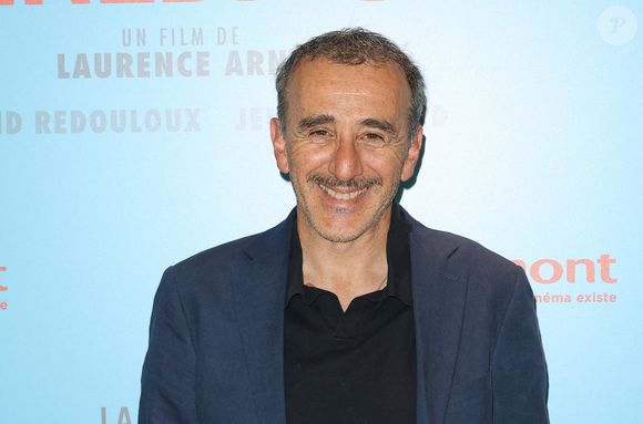Très vite, la séquence a ému ses fans, qui n’ont pas manqué de réagir avec tendresse. "Il est trop chou", peut-on lire dans les commentaires laissés sous la publication...

Elie Semoun - Avant-première du film "La Famille Hennedricks" au Cinéma Pathé Beaugrenelle à Paris le 18 juin 2024. © Coadic Guirec/Bestimage