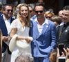 Face à nos confrères de "Paris Match", Laura Smet est revenue sur l'un des plus beaux jours de sa vie : son mariage avec Raphaël Lancrey-Javal à l'église Notre-Dame des Flots au Cap-Ferret

Nathalie Baye, Bernard Montiel, Jean-Louis Borloo, David Hallyday - Mariage de Laura Smet et Raphaël Lancrey-Javal à l'église Notre-Dame des Flots au Cap-Ferret le jour de l'anniversaire de son père Johnny Hallyday. © Agence / Bestimage