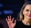 Dans une interview intime, l’actrice explique avoir voulu se joindre aux nombreuses femmes qui partagent ces marques, témoins d’un parcours de prévention ou de maladie. 

Angelina Jolie assiste au tapis rouge du film 'Couture' lors du 20ème Festival du Film de Rome à l'Auditorium Parco della Musica à Rome (Italie), 18 octobre 2025. © Andrea Staccioli/Insidefoto via ZUMA Press/Bestimage