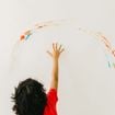 Une étude révèle que les gribouillis de votre tout-petit pourraient être bien plus qu'une simple bêtise