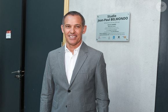 Paul Belmondo est aussi revenu sur la mort de sa sœur, Patricia, déclarant avoir pressenti ce drame.

Exclusif - Paul Belmondo inaugure le studio Jean-Paul Belmondo sur le campus Georges Méliès de l'université Côte d'Azur à Cannes, le 20 mai 2025. 

Photo : Lionel Urman / Bestimage