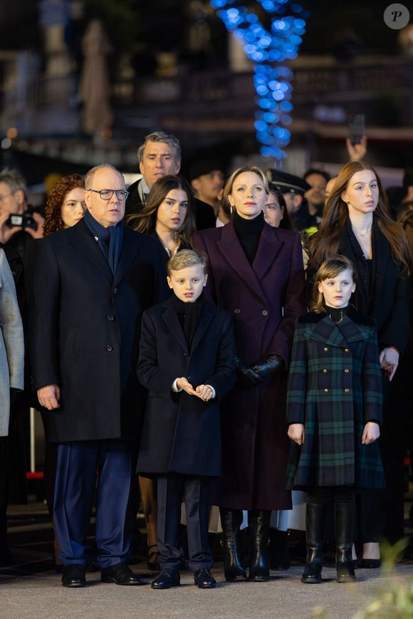 Le prince Albert II de Monaco, La princesse Charlène de Monaco, La princesse Gabriella de Monaco, comtesse de Carladès, Le prince Jacques de Monaco, marquis des Baux - La famille princière de Monaco lors de l'embrasement de la barque dans le cadre des célébrations de la Sainte-Dévote, Sainte Patronne de Monaco le 26 janvier 2024.

© Olivier Huitel / Pool Monaco / Bestimage
