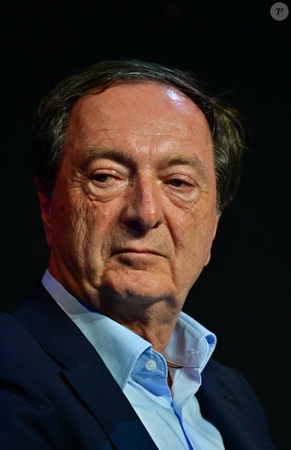 Michel-Édouard Leclerc lors du débat "La nuit de la nouvelle République" à l'initiative de G.Attal au Palais Brongniart à Paris le 27 janvier 2026.

© Christian Liewig / Bestimage