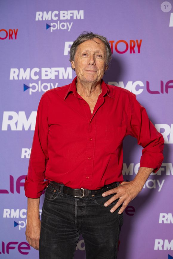 Antoine de Maximy lors de la conférence de presse de rentrée des chaînes du groupe RMC-BFM à Paris, le 17 septembre 2025.
© Pierre Perusseau / Bestimage