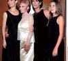 La famille de Jamie Lee Curtis a évolué pendant des années dans le milieu du cinéma.

Janet Leigh entourée par ses filles Jamie Lee Curtis et Kelly Lee Curtis, ainsi que de sa petite fille Annie, à Los Angeles, en octobre 1998.

Photo par : Alpha Agency / Bestimage