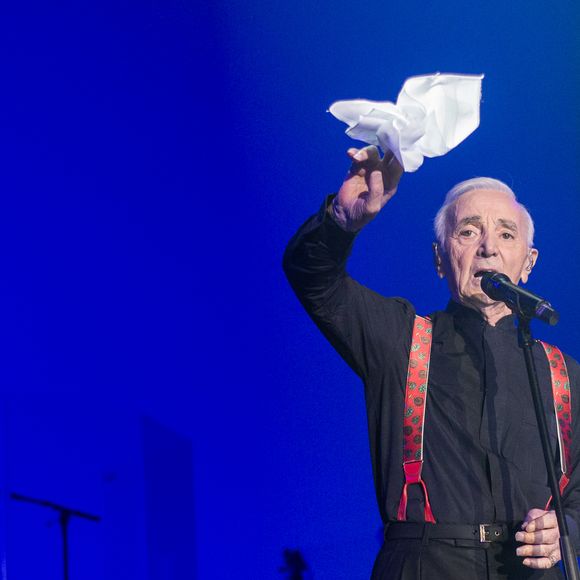 Charles Aznavour en concert à l'Accorhotels Arena (POPB Bercy) à Paris. Le 13 décembre 2017
© Cyril Moreau / Bestimage