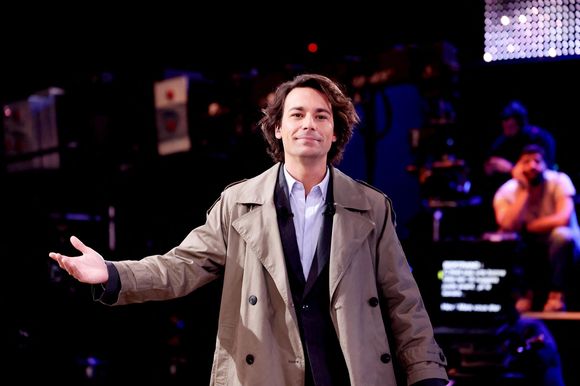 Bertrand Chameroy sur le plateau de sa nouvelle émission "Bertrand n'a pas sommeil", diffusée à partir du 5 janvier sur France 2. © Dominique Jacovides / Bestimage
