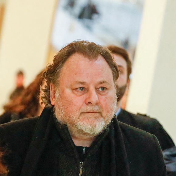Christophe Ruggia arrive au tribunal - Le réalisateur Christophe Ruggia, poursuivi pour agressions sexuelles envers la comédienne Adèle Haenel, condamné à deux de prison ferme avec port de bracelet électronique va faire appel de la décision, au tribunal judiciaire de Paris, France, le 3 février 2025. © Christophe Clovis/Bestimage