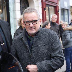 Exclusif - Christophe Dechavanne à la sortie des studios RTL à Neuilly-sur-Seine, France, le 30 janvier 2024.