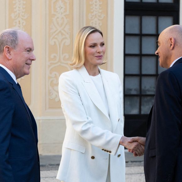 Le prince Albert II de Monaco et la princesse Charlène de Monaco ont accueilli au Palais princier les ambassadeurs et représentants permanents des 46 États membres de l'organisation du Conseil de l'Europe, Monaco le 2 septembre 2026. © Olivier Huitel/Pool Monaco/Bestimage