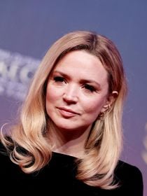 "Je ne suis pas comme les Parisiens qui sont blasés..." : Virginie Efira heureuse dans la capitale après 28 ans passés en Belgique