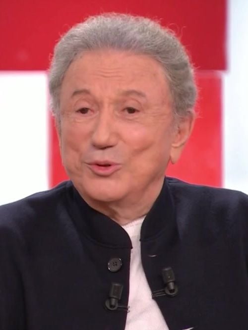 "Il est chez moi" : Michel Drucker compte un nouveau membre dans sa famille, Billy appartenait à son amie Françoise Coquet
