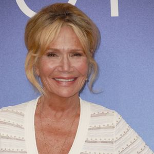 Clémentine Célarié dans le diplôme au photocall de la cérémonie de clôture du 27ème Festival de la Fiction de la Rochelle, France, le 20 septembre 2025. © Christophe Aubert via Bestimage