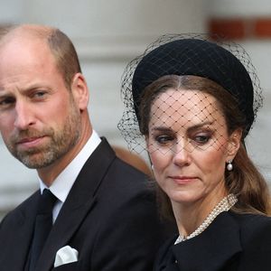 Le prince et la princesse de Galles quittent la cathédrale de Westminster, au centre de Londres, après la messe de requiem célébrée en l'honneur de la duchesse de Kent. Il s'agit du premier service funéraire catholique organisé pour un membre de la famille royale dans l'histoire moderne de la Grande-Bretagne. Katharine, l'épouse du duc de Kent, cousin de la Reine, s'est convertie au catholicisme en 1994, à Londres, le 16 septembre 2025. Photo par Ryan Jenkinson/Parsons/ABACAPRESS.COM Media