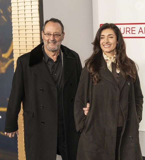 Jean Reno et sa femme Zofia Reno - Première du film "Lift (En plein vol)" au Lincoln Center à New York. Le 8 janvier 2024 Backgrid USA / Bestimage