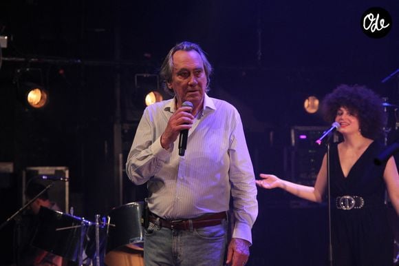 Philippe Lavil - Philippe Lavil en concert au Café de la Danse à Paris le vendredi 29 mai 2026, dans le cadre de sa tournée "Sous le même soleil". © Philippe Baldini/Bestimage