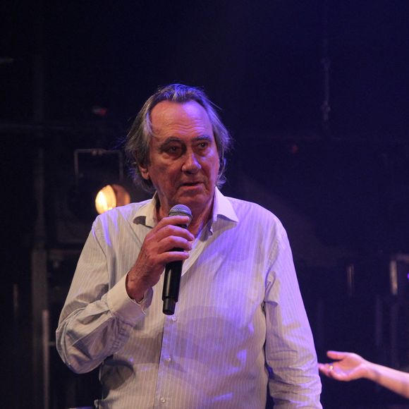 Philippe Lavil - Philippe Lavil en concert au Café de la Danse à Paris le vendredi 29 mai 2026, dans le cadre de sa tournée "Sous le même soleil". © Philippe Baldini/Bestimage