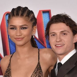 Très discret, le couple reste au centre de l’attention malgré l’absence de confirmation officielle.

Tom Holland et Zendaya Coleman arrivent à la première de "Spider-Man : No Way Home" à Los Angeles au Regency Village and Bruin Theatres le 13 décembre 2021 à Westwood, Los Angeles, CA, USA. Photo par Lisa OConnor/AFF/ABACAPRESS.COM