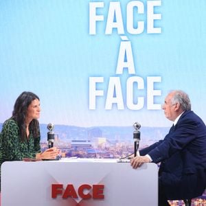 Exclusif - Le Premier ministre français François Bayrou est interviewé par Apolline de Malherbe sur RMC/BFMTV à Paris, France le 03 septembre 2025. Photo by Jerome Domine/ABACAPRESS.COM