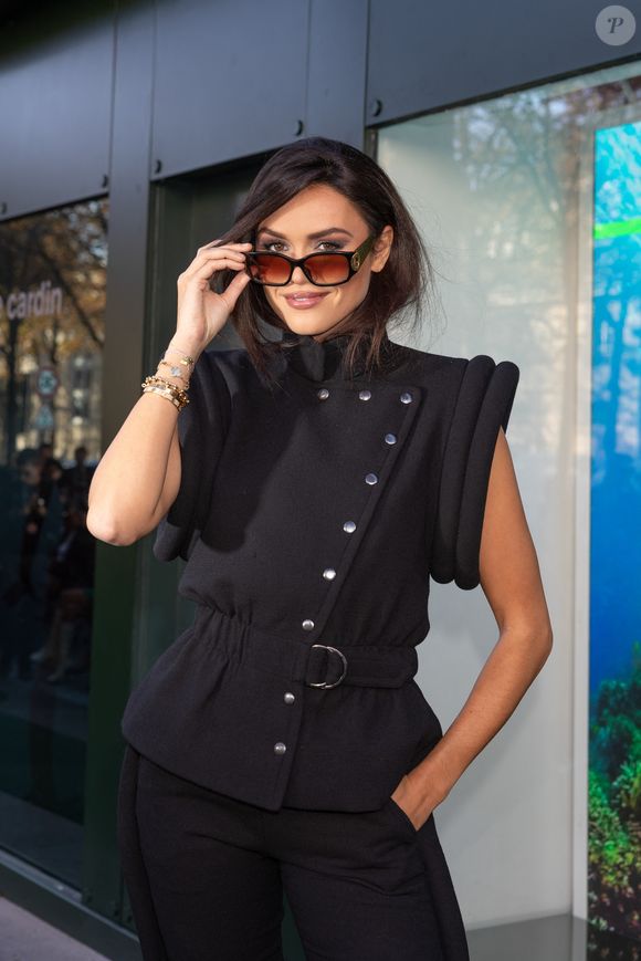 Diane Leyre au défilé "Pierre Cardin" Collection Prêt-à-Porter Printemps-Été 2026 lors de la Fashion Week de Paris (PFW), le 7 Octobre 2025.
 
© Jeremy Melloul / Bestimage