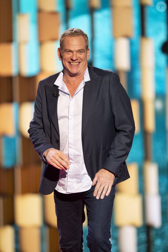 Exclusif - Garou lors de l'enregistrement de l'émission "La Boîte à secrets", présentée par F.Bollaert et diffusée le 26 septembre 2025 sur France 3, dans les studios du Lendit à Saint-Denis, Seine Saint-Denis, France, le 8 septembre 2025. © Pierre Perusseau/Bestimage