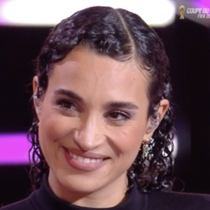 Camélia Jordana lors de la demi-finale de la "Star Academy" pour chanter avec Tiana - TF1