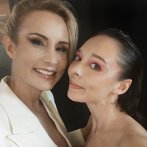 Élodie Gossuin défile pour Julien Paoletti à l'occasion de la Fashion Week de Paris.