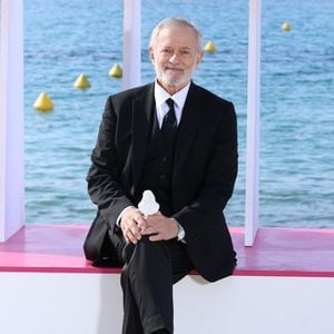 Francis Huster - Photocall de la série "Zodiaque" lors de la 9ème édition du festival "CanneSeries" à Cannes, le 28 avril 2026.
© Denis Guignebourg/Bestimage