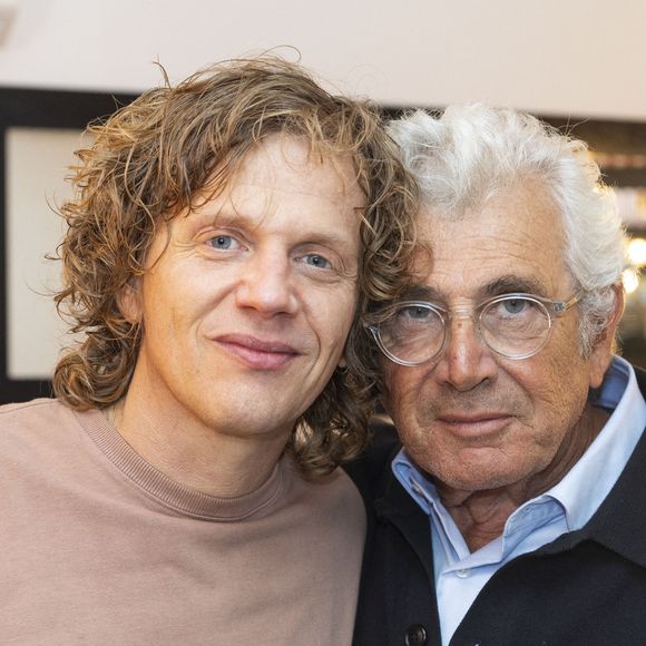 Exclusif - Alex Lutz, Michel Boujenah - Alex Lutz dans son spectacle "Sexe, Grog et Rocking Chair" au théâtre de Verdure lors du 41ème Festival de Ramatuelle le 5 aout 2025. © Cyril Bruneau / Festival de Ramatuelle / Bestimage