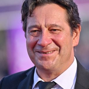 Laurent Gerra assiste à la cérémonie d'ouverture du 48e Festival du film américain de Deauville, à Deauville, en France, le 2 septembre 2022. Photo par Julien Reynaud/APS-Medias/ABACAPRESS.COM