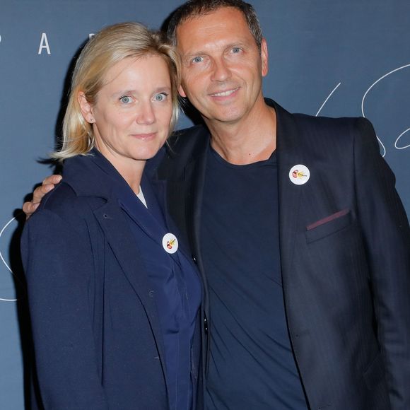 ... Isabelle Roche, Productrice télé.

Thomas Hugues et sa femme Isabelle Roche - Soirée d'inauguration du théâtre "La Scala Paris" à Paris le 11 septembre 2018. © CVS/Bestimage