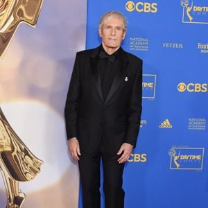 "On puise dans ses ressources et sa détermination comme on ne l’aurait jamais imaginé", confie-t-il au média

Michael Bolton au photocall des "49th Annual Daytime Emmys" à Pasadena, le 24 juin 2022.

Photo : Broadimage / Bestimage