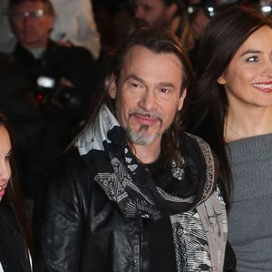 Florent Pagny, sa femme Azucena et leur fille Ael  lors de la 15ème cérémonie des  NRJ Music Awards à Cannes le 14 décembre 2013. (MPP / Bestimage).