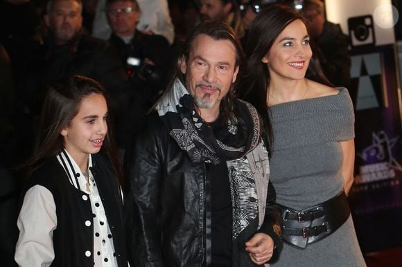 Florent Pagny, sa femme Azucena et leur fille Ael lors de la 15ème cérémonie des NRJ Music Awards à Cannes le 14 décembre 2013. (MPP / Bestimage).