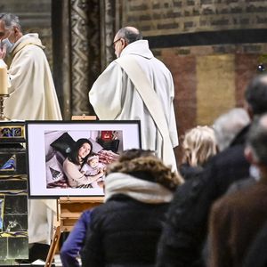 Bientôt cinq ans que Delphine Jubillar a disparu

Un rassemblement religieux a lieu à la cathédrale d'Albi, à l'initiative de la soeur et d'une amie de Delphine Jubillar. © Thierry Breton/Panoramic/Bestimage