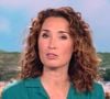 Marie-Sophie Lacarrau garde le souvenir de douleurs particulièrement intenses, qu'elle décrit comme étant "40 fois plus fortes qu'une rage de dent". 

Info - Marie-Sophie Lacarrau atteinte de la Covid-19 - Illustration du premier journal de 13 h présenté par Marie-Sophie Lacarrau et diffusé en direct sur TF1, Paris, le 4 janvier 2020