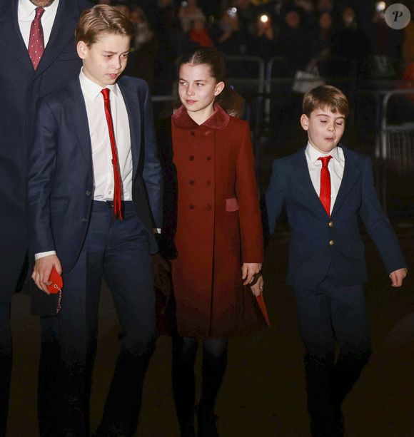Le prince George de Galles, la princesse Charlotte de Galles, le prince Louis de Galles - La famille royale d'Angleterre assiste à la messe "Together At Christmas Carol" à l'abbaye de Westminster à Londres, Royaume-Uni le 6 Décembre, 2024