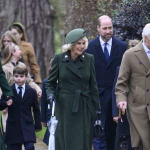 Catherine (Kate) Middleton, princesse de Galles, Prince Louis, le prince William, prince de Galles, Le roi Charles III d'Angleterre et Camilla Parker Bowles, reine consort d'Angleterre - La famille royale britannique se rend à la messe de Noël à Sandringham le 25 décembre 2024. Zuma Press / Bestimage