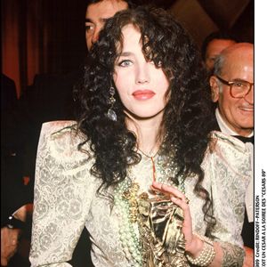 Elle a notamment décroché le César de la meilleure actrice à cinq reprises, ce qui constitue un record

Isabelle Adjani - César de la meilleure actrice pour "Camille Claudel" en 1989. © RINDOFF-PATERSON / BESTIMAGE