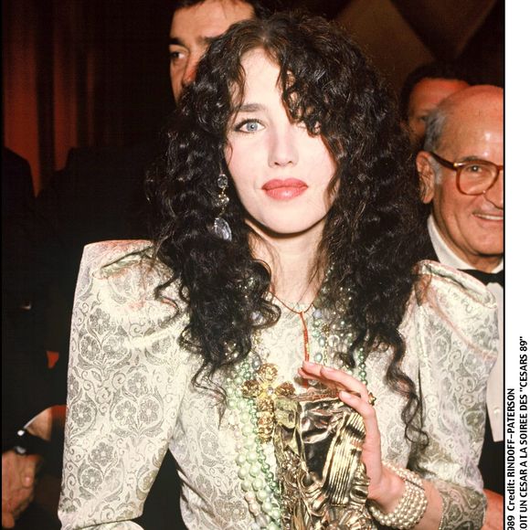 Elle a notamment décroché le César de la meilleure actrice à cinq reprises, ce qui constitue un record

Isabelle Adjani - César de la meilleure actrice pour "Camille Claudel" en 1989. © RINDOFF-PATERSON / BESTIMAGE