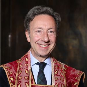 Si l’émission "Danse avec les stars", nous donne l’occasion de découvrir les talents de danseurs des célébrités, elle nous permet également, parfois, d’en apprendre davantage sur leur vie privée. 

Exclusif - Stéphane Bern nommé Pape du Patrimoine lors de la Saint Clément au restaurant Alain Ducasse Baccarat, à Paris, France. © Denis Guignebourg/Bestimage